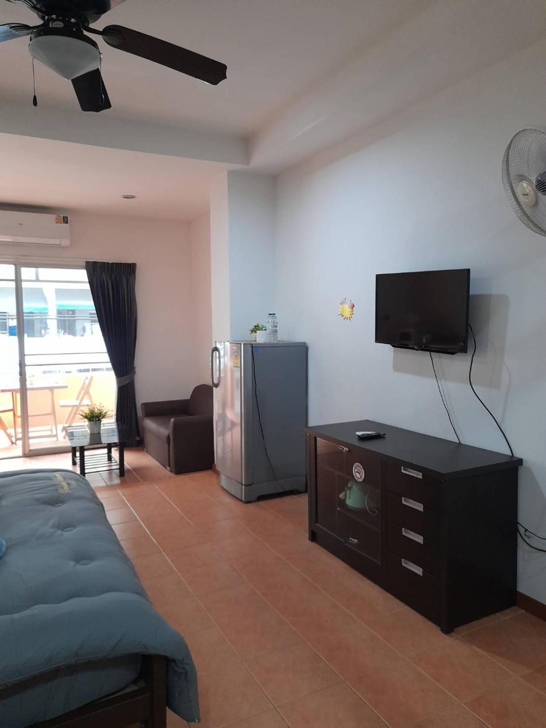 White House By Sorot ตึกขาวโดยโสรฬ Apartment Jomtien Beach Exterior photo
